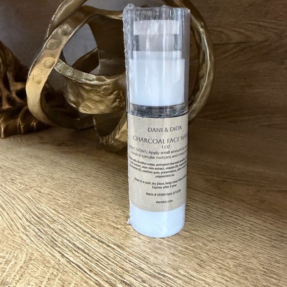 Other - Charcoal Face Wash - White